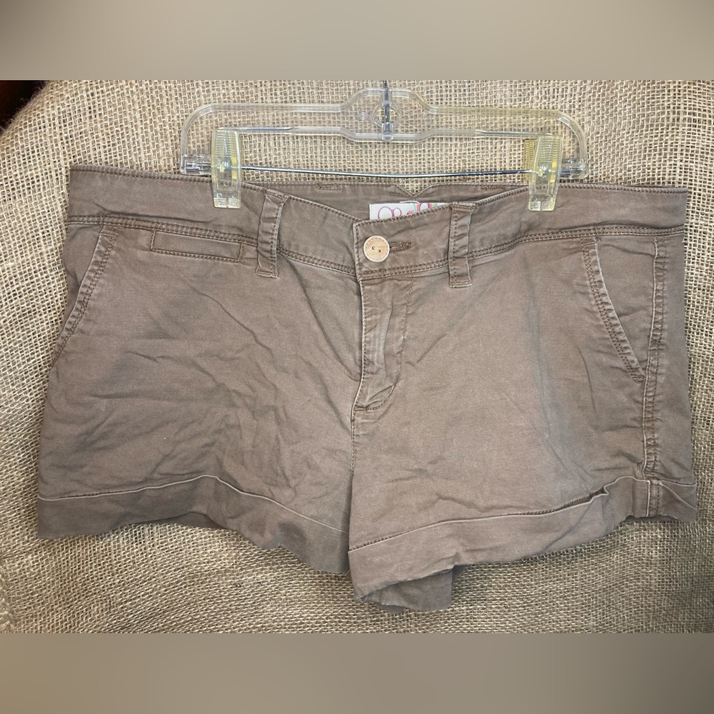 Juniors Brown khaki shorts size 11